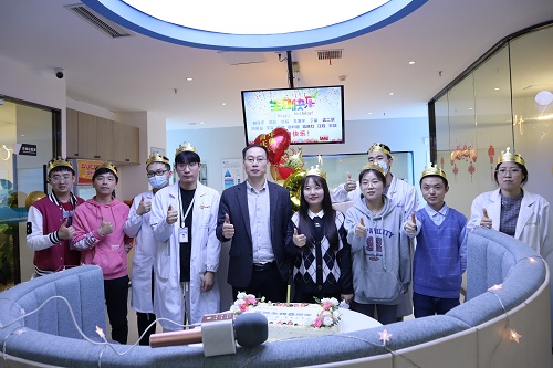 8周年生日會(huì)合照 8周年生日會(huì)合照