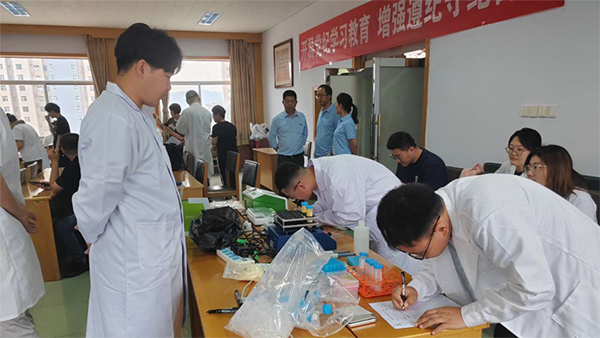 中儲糧北京分公司小麥質(zhì)量檢驗(yàn)技術(shù)培訓(xùn) 中儲糧北京分公司小麥質(zhì)量檢驗(yàn)技術(shù)培訓(xùn)