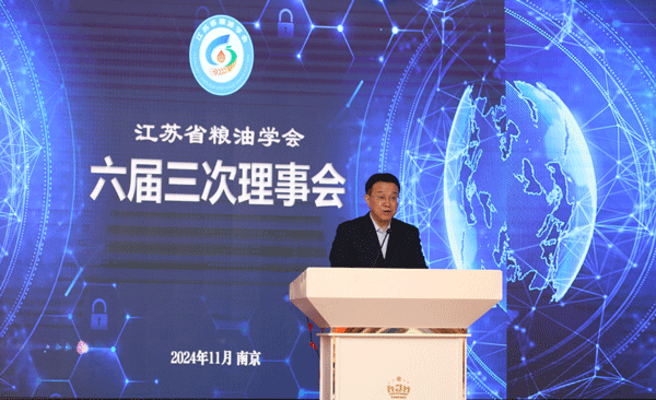 省政協(xié)常委、省糧油學(xué)會理事長夏春勝